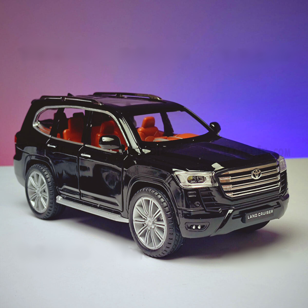 Diecast Car 1:24 Land Cruiser LC300 SUV Pull Back Car Model with Sound Light - Trendytoys