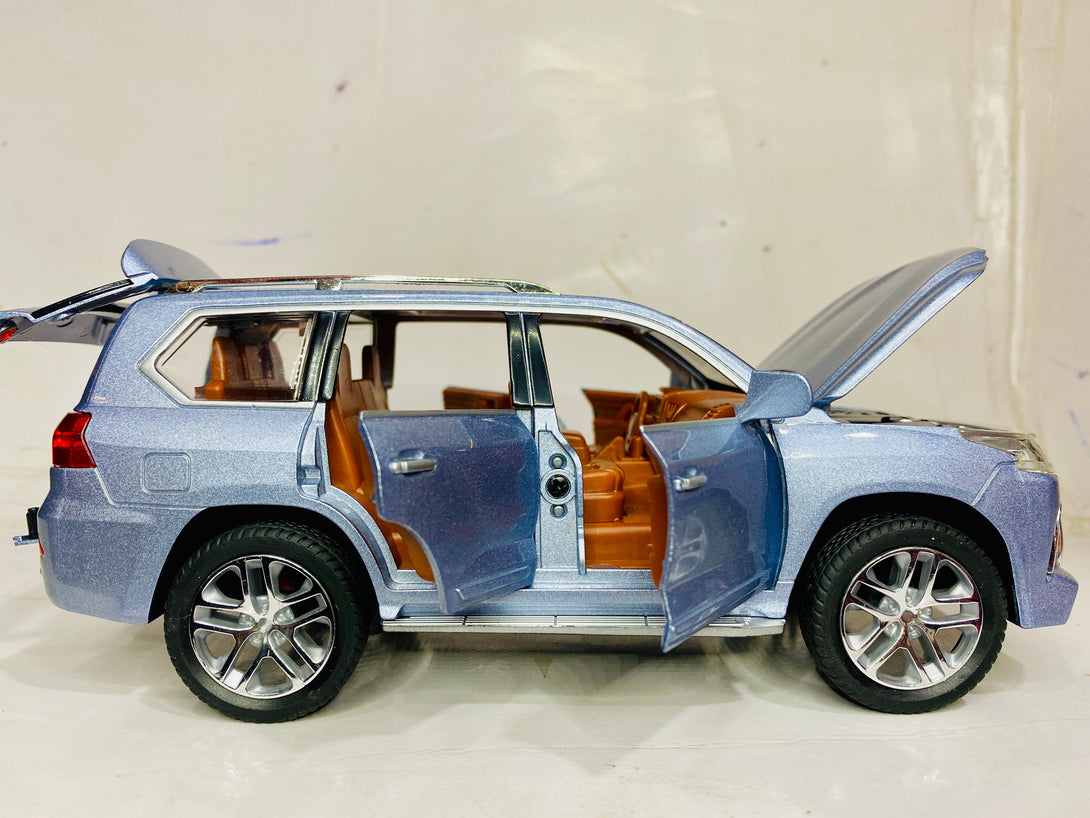 1:24 LEXUS LX570 ALLOY DIECAST MODEL Light And Sound - Trendytoys