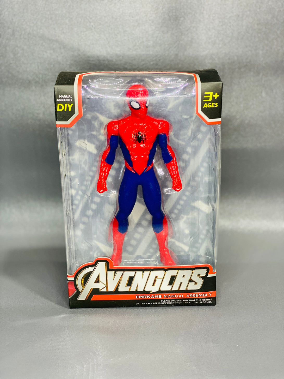 AVENGERS SINGLE BOX ACTION FIGURE - Trendytoys