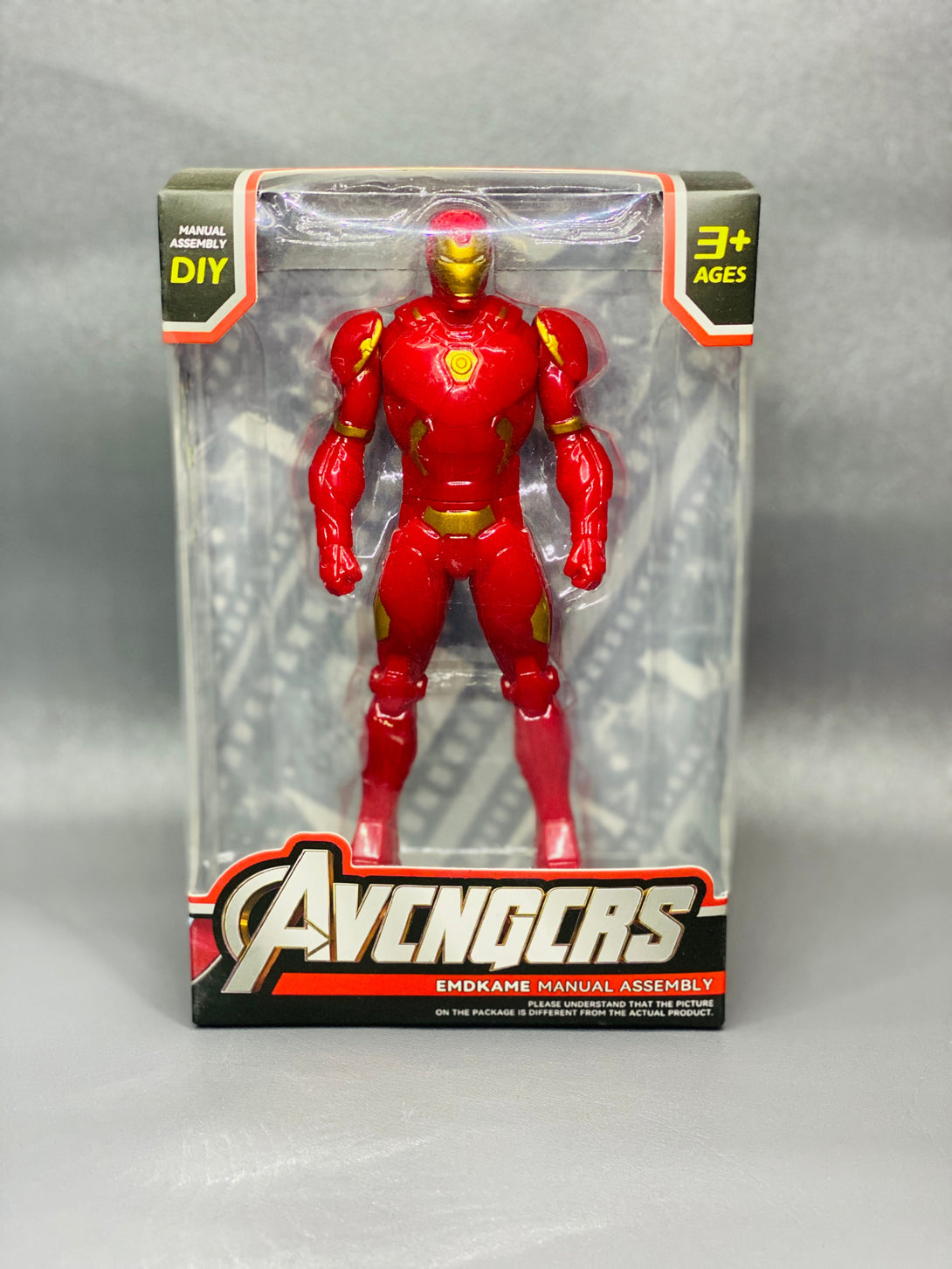 AVENGERS SINGLE BOX ACTION FIGURE - Trendytoys