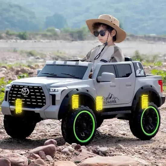 12 v Battery 4x4 Toyota Jeep for kids - Trendytoys