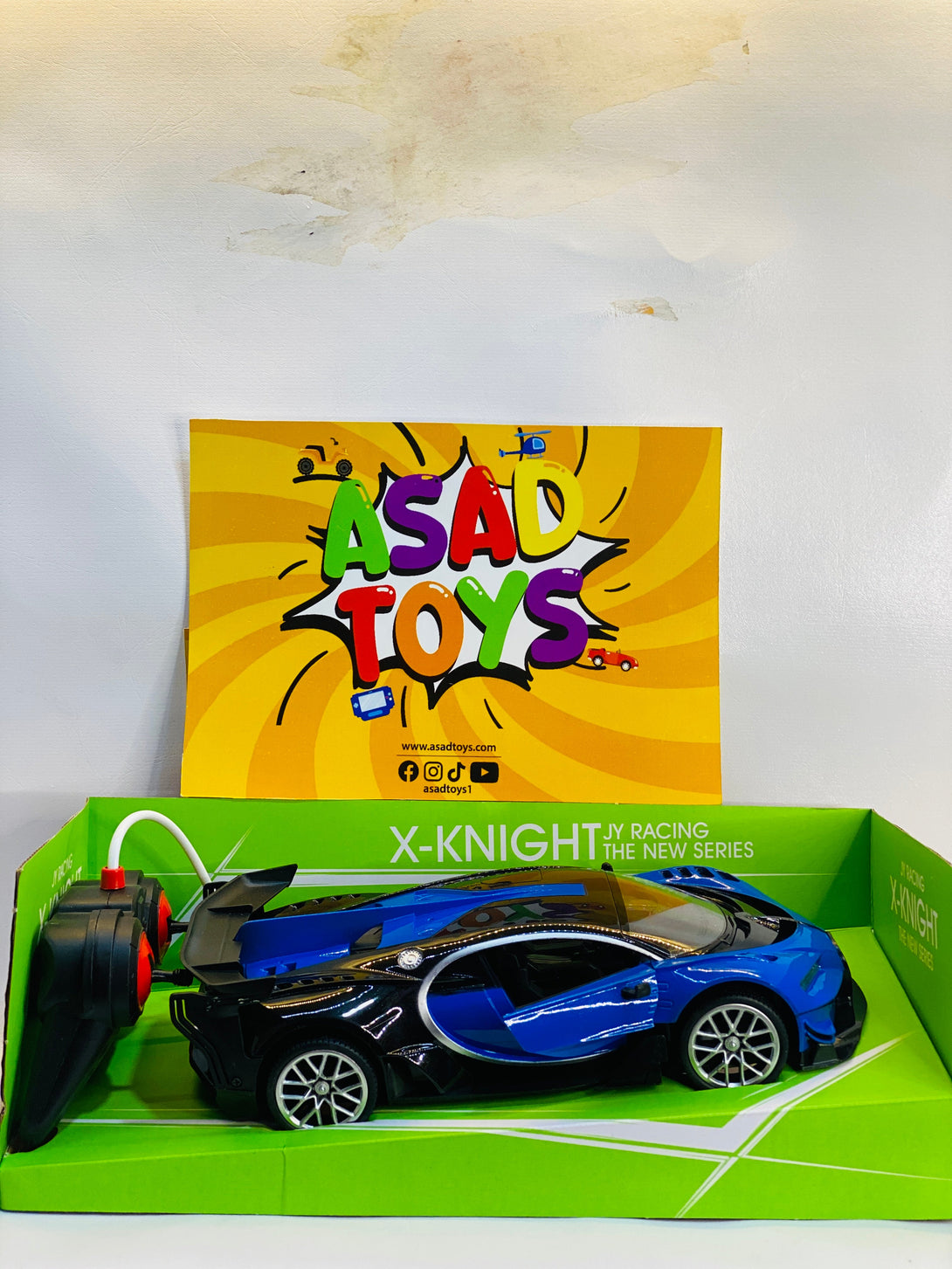 BUGGATI X-KNIGHT REMOTE CAR - Trendytoys