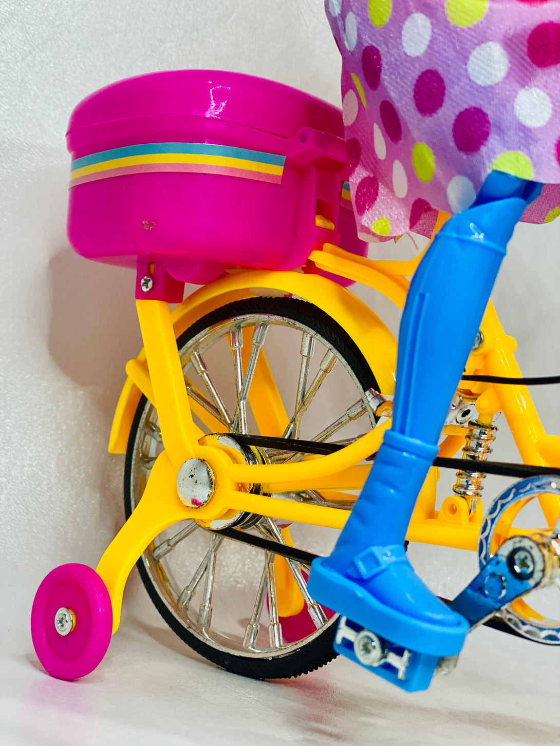 Electric Bicycle Pretty Girl With Light & Music - Trendytoys