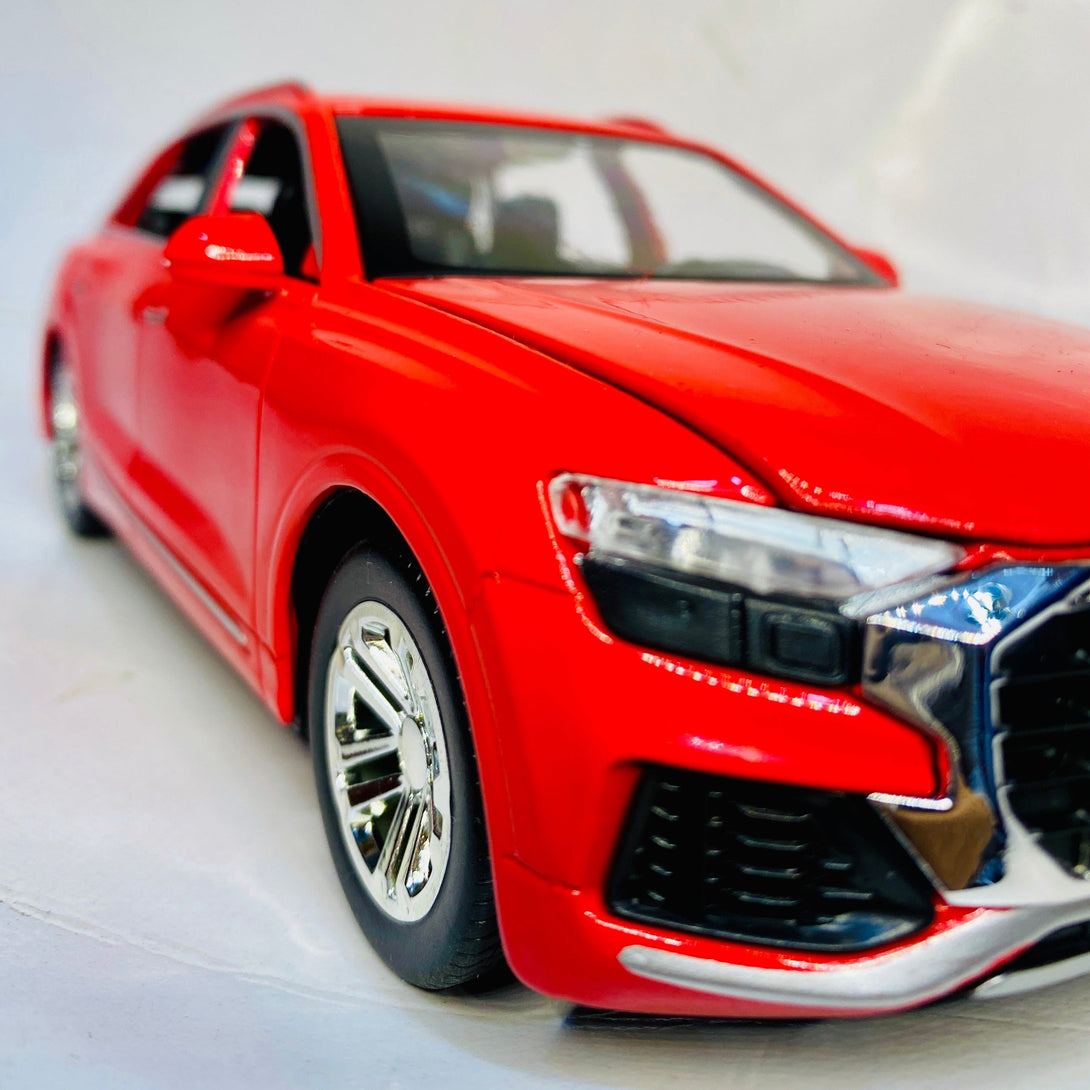 1:24 Audi Q8 Quattro Die Cast Metal Model Car - Trendytoys