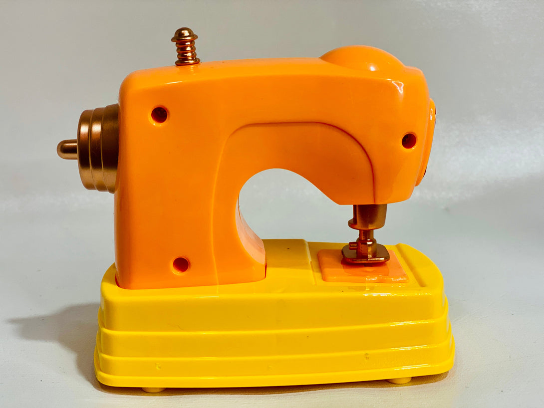 Battery Operated Sewing Machine - Trendytoys